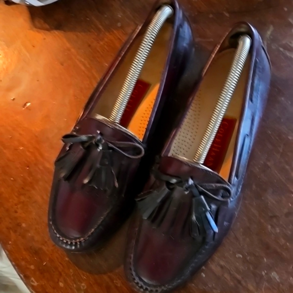 Like New Cole Haan City Burgundy Tassel Loafers